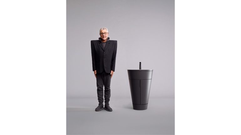 世界的クリエイター、フィリップ・スタルク氏がDuravitの名作「Starck Barrel」のアップデートに込めた想い
