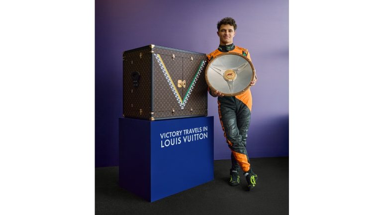 F1オーストラリアGP優勝のランド・ノリスが掲げたトロフィーの秘密