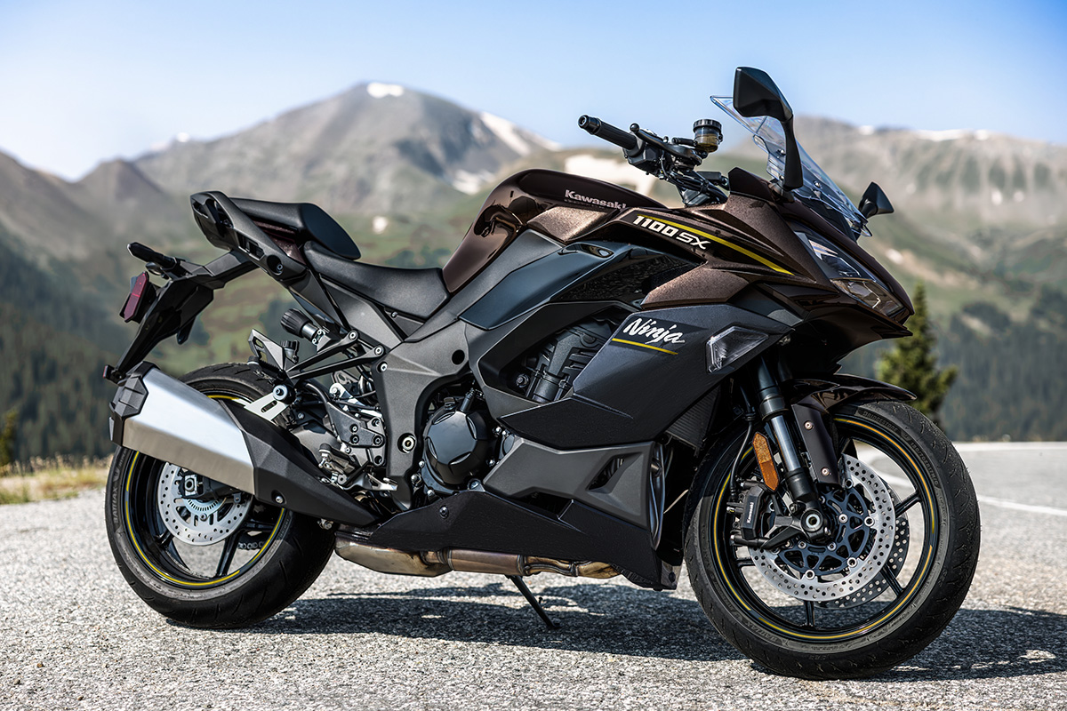 ライダーをサポートする機能が充実したカワサキ「Ninja 1100SX」「Ninja 1100SX SE」