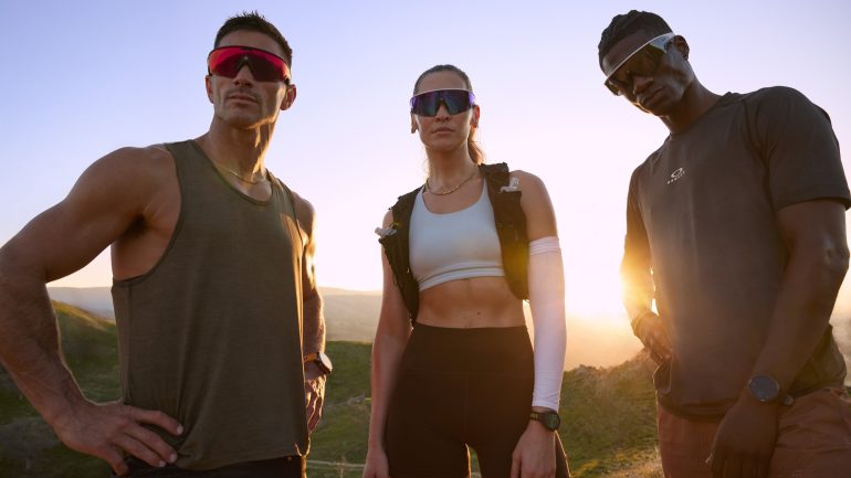 オークリーのデザインとMetaの技術が融合したAIスマートグラス「Oakley Meta」