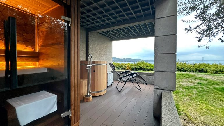 サウナ、食、癒しが一体になったリカバリーステイを愉しめる「ホテルアナガ」で鳴門海峡を望む